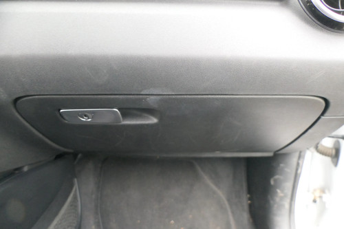Audi handschuhfach griff - audi,